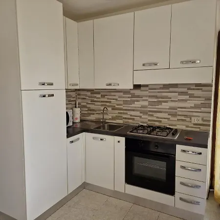 Apartment Mirella Gardone Riviera